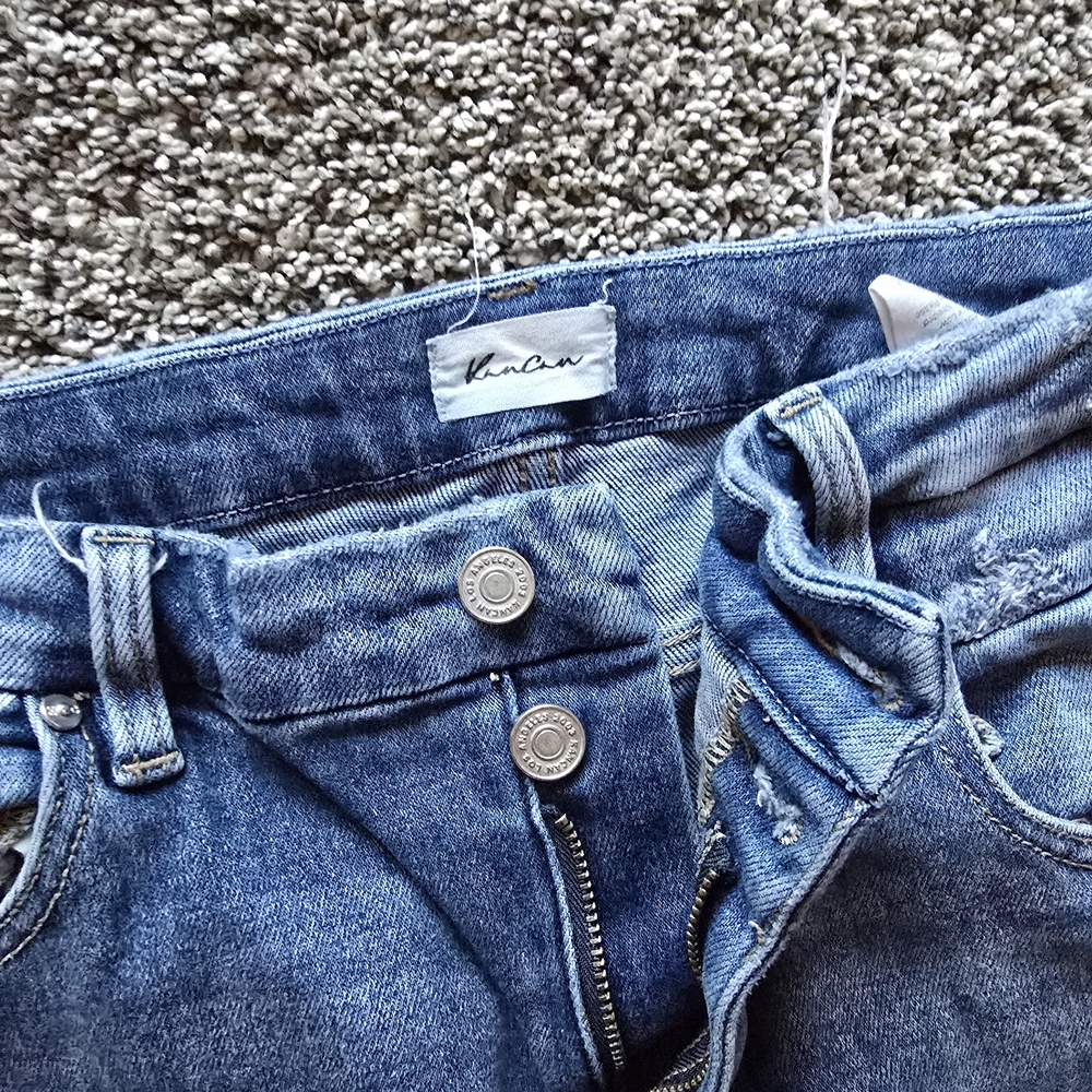KanCan Classic Blue Cropped Jeans